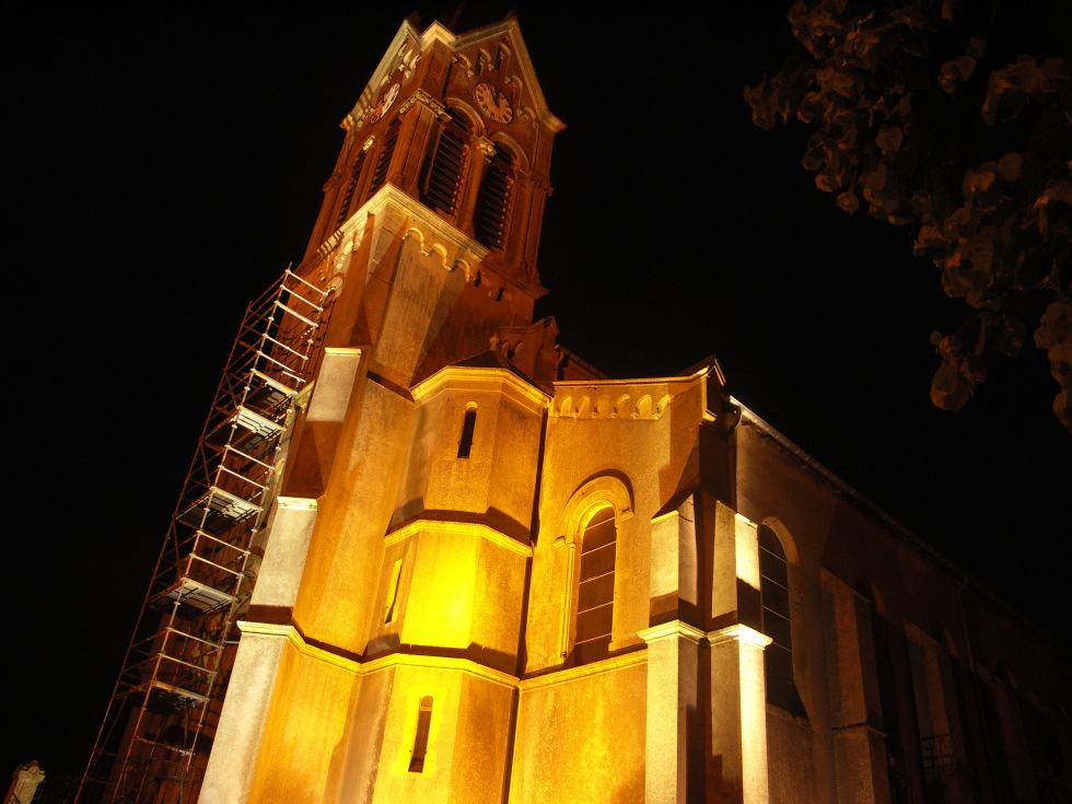 église illuminée